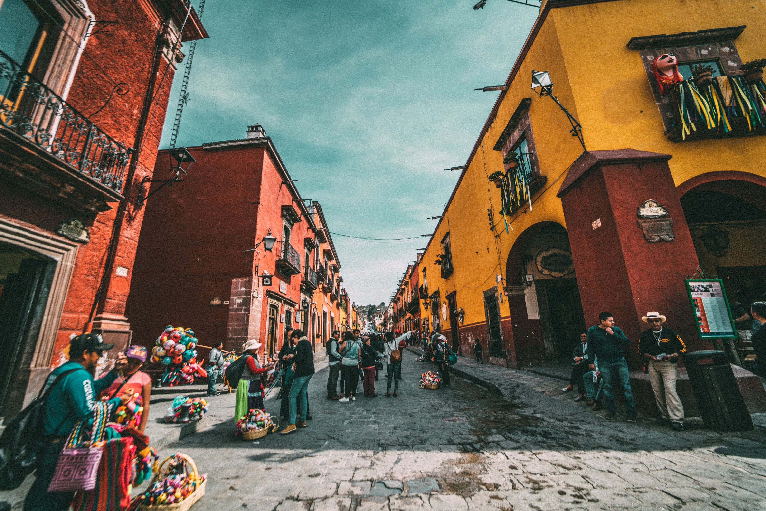 dinero para ir a México