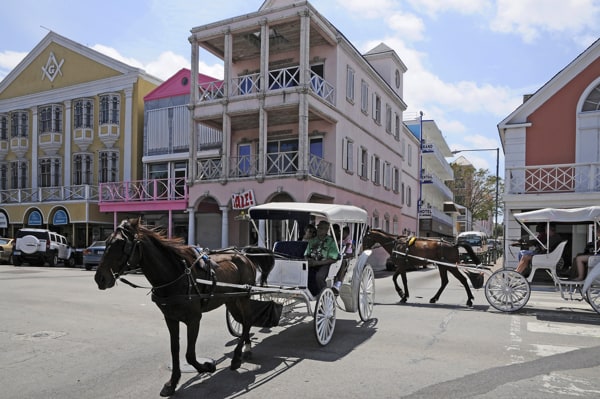 Centro y Bay Street